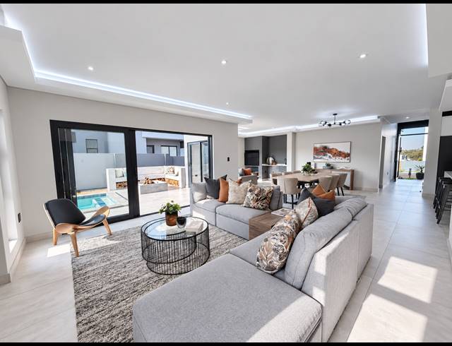 4 BEDROOM FREEHOLD FOR SALE IN FOUNTAINBROOK ESTATE